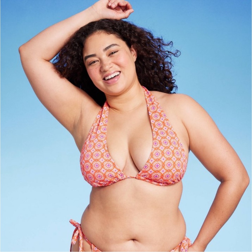 **3/$15** NWT multifunctional bikini top (see pics!)